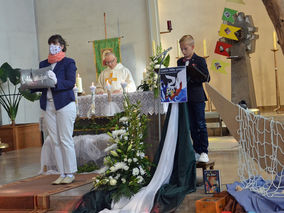 Feier der 1. Heiligen Kommunion in Sankt Maria 